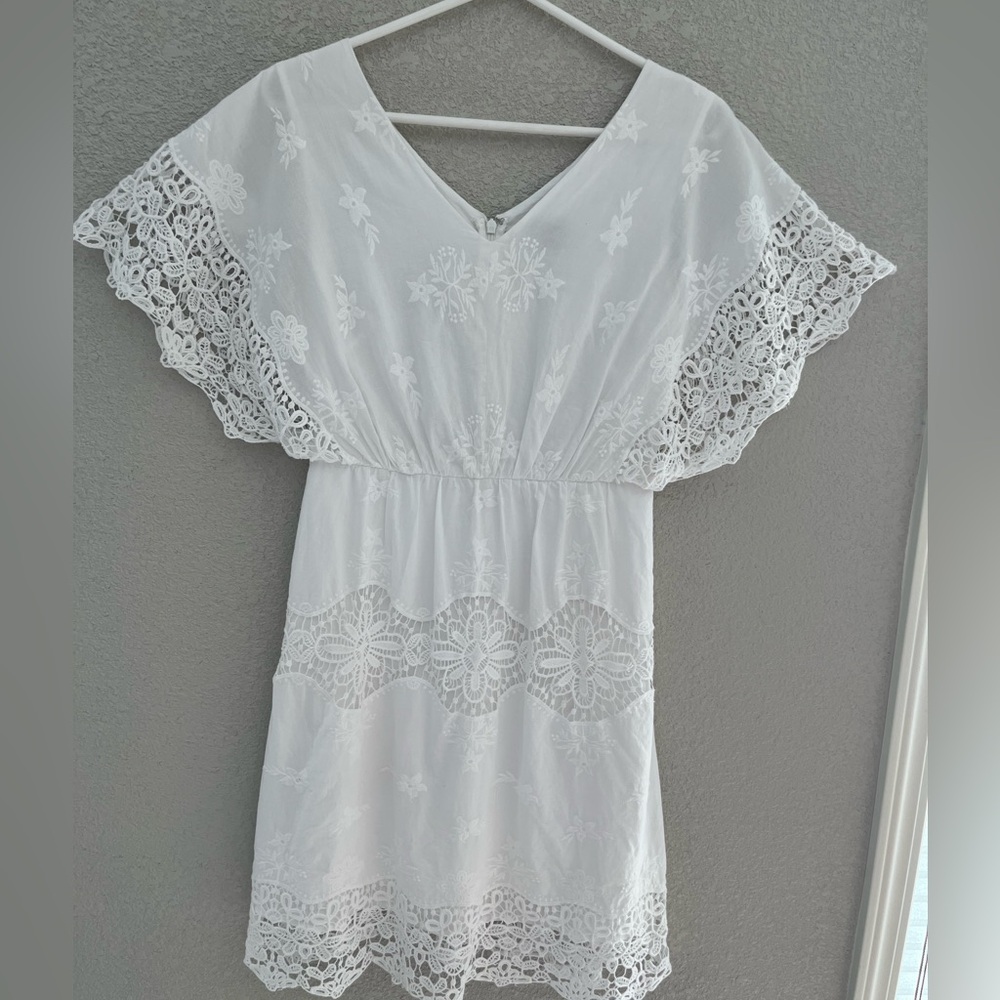 Ann Taylor White Floral Lace Dress Size 00